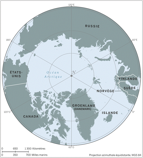 Cette carte circumpolaire montre l’océan Arctique et les huit États arctiques : le Canada, le Groenland (Danemark), la Finlande, l’Islande, la Norvège, la Russie, la Suède et les États-Unis.